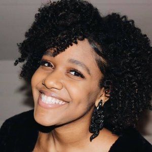 Meet your Posher, Nikole